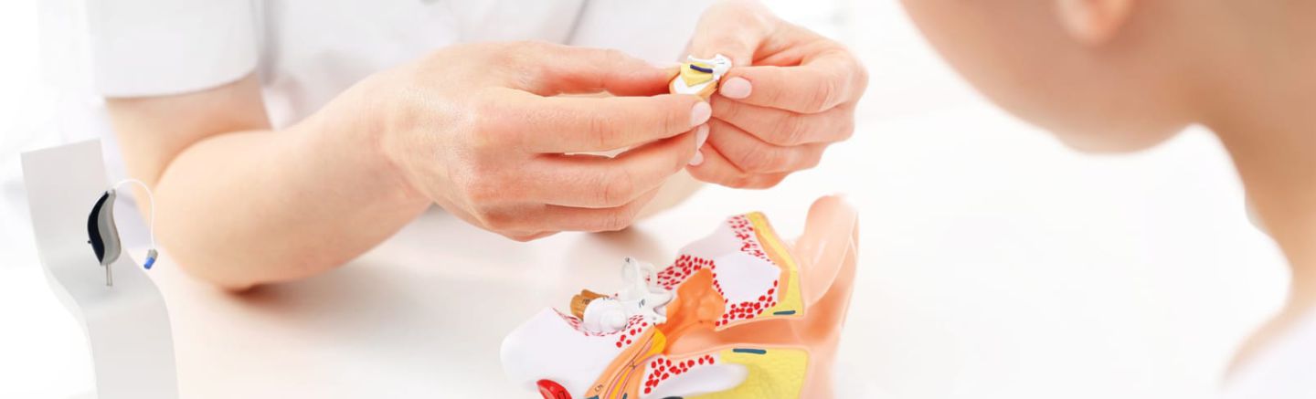 Konsultasi Fitting Alat Bantu Dengar
